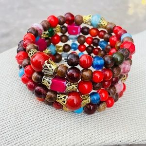 Vintage beautiful 5 layer wrap bracelet! Super cute! Very different and unique.